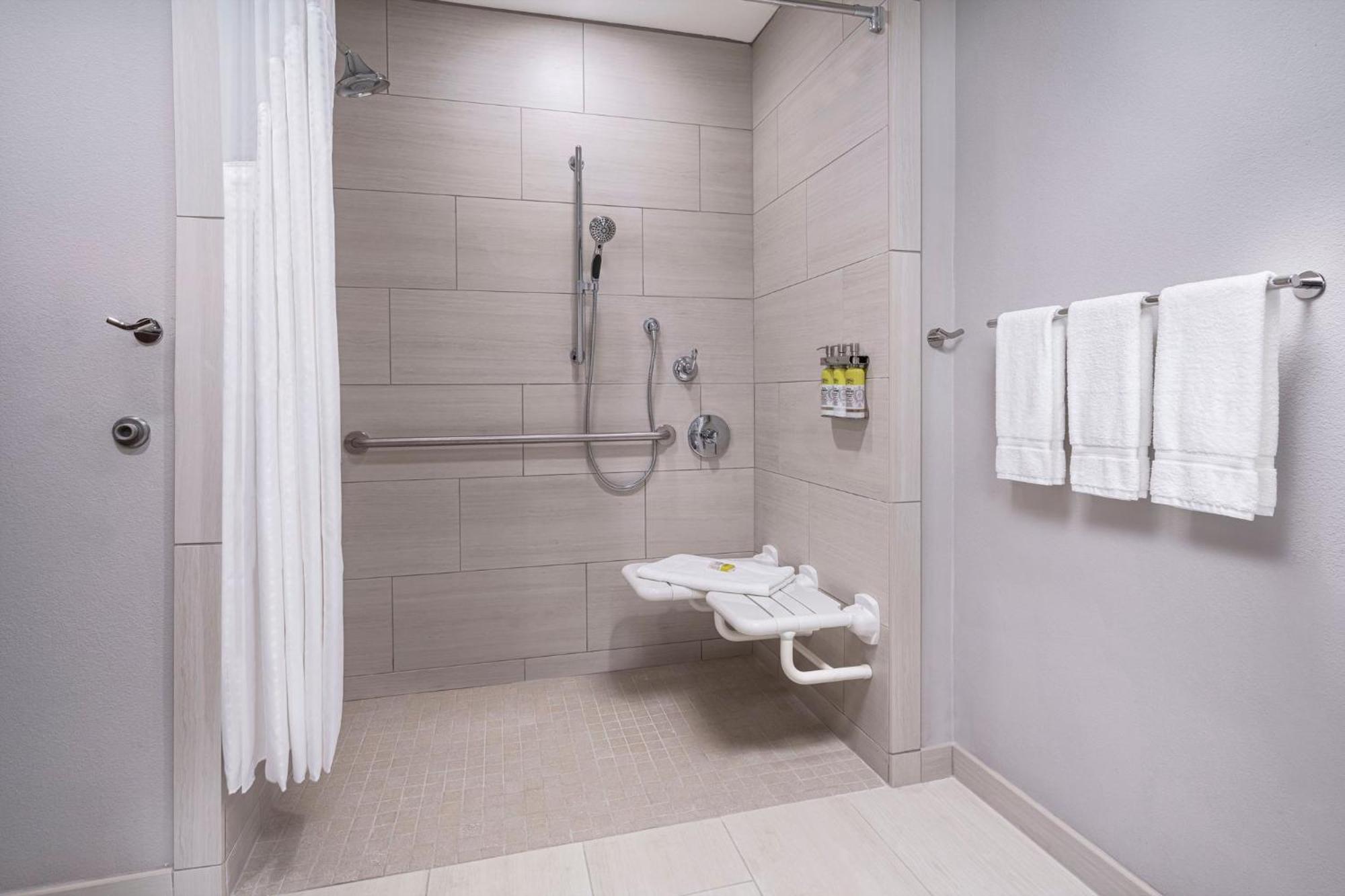 Holiday Inn Express & Suites - Odessa I-20 By Ihg Buitenkant foto